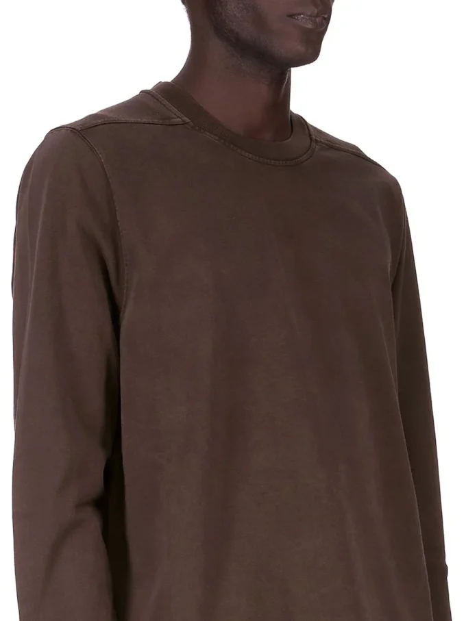 DRKSHDW FW25 CONCORDIANS CREWNECK-SVETTE I MØRK STØVET KOMPAKT TYKK TRØYE. DU02E7279RIGP-78