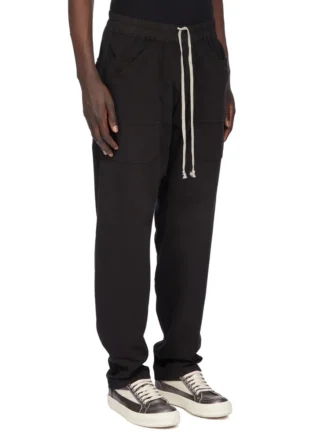 DRKSHDW FW25 CONCORDIANS KLASSISK CARGO-SNORRING I SVART KOMPAKT TYKK TRØYE DU02E7370RIG-09 DRKSHDW FW25 CONCORDIANS KLASSISK CARGO-SNORRING I SVART KOMPAKT TYKK TRØYE DU02E7370RIG-09