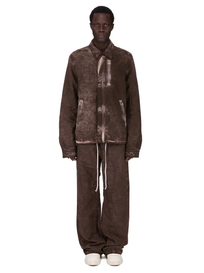 DRKSHDW FW25 CONCORDIANS SKJULT GLIDELÅSFRONTJEKKE I DRKDUST BØRSTET BOMULL. DU02E7775BMO-78