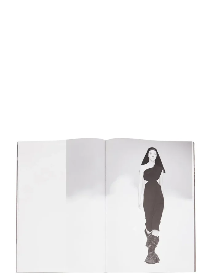 RICK OWENS – BØKER BOOK-RIZZOLI-RICK-OWENS RICK OWENS – BØKER BOOK-RIZZOLI-RICK-OWENS